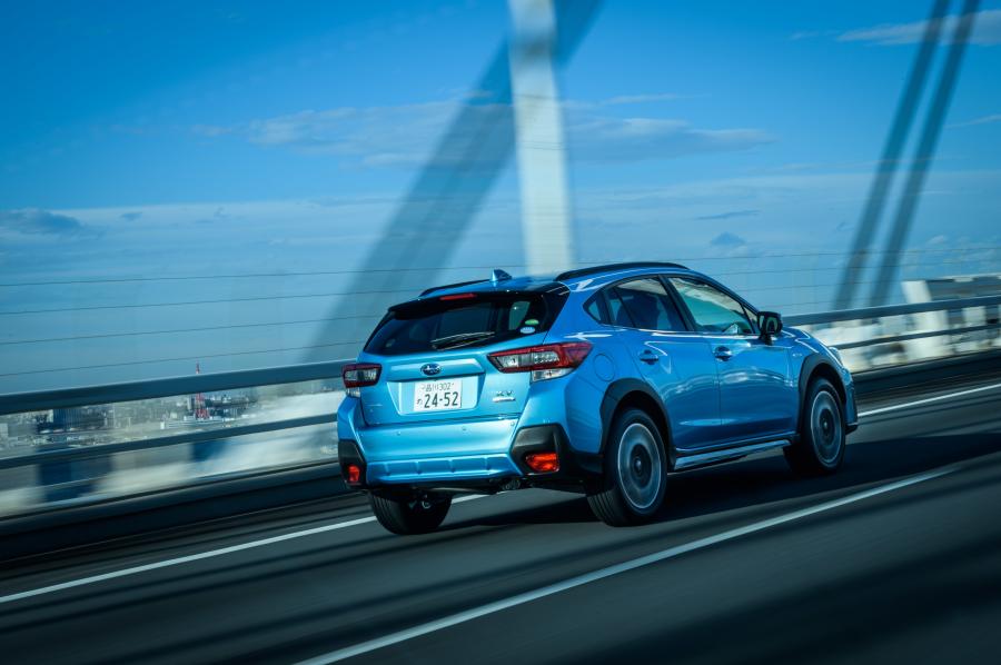  Subaru XV e-Boxer 2018 года  (JP) (фото 13 из 27)